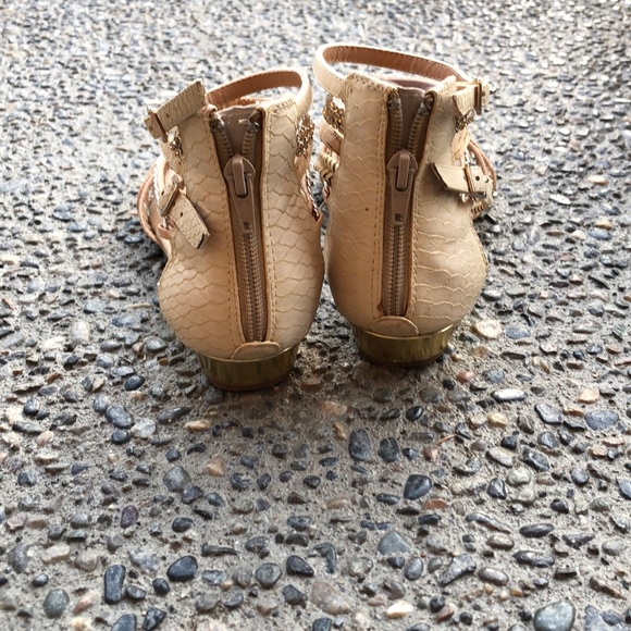 Aldo Rose gold strappy sandals - Picture 3 of 4